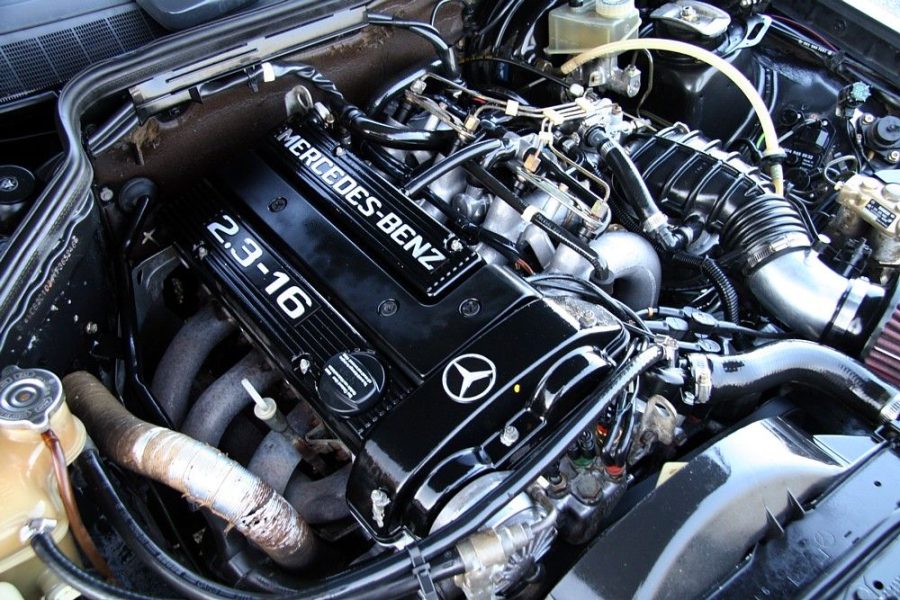 Moteur Mercedes-Benz M102 E23/V23 2,3 litres