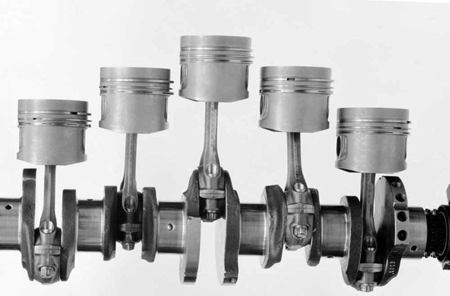 Piston de moteur : comment il est construit et comment il fonctionne