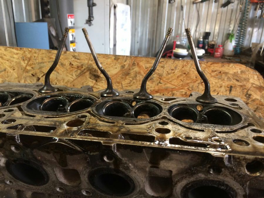 Pourquoi les soupapes se tordent en cas de rupture de la courroie de distribution et comment l'éviter