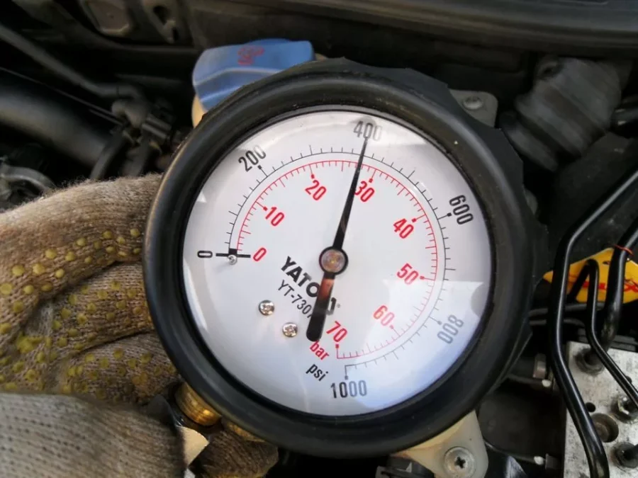 Quelle doit être la pression d'huile dans le moteur