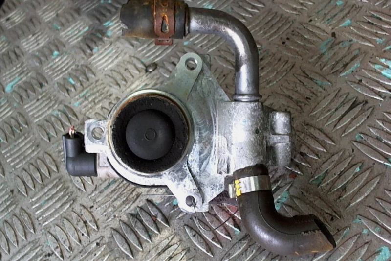 Régime moteur élevé au ralenti