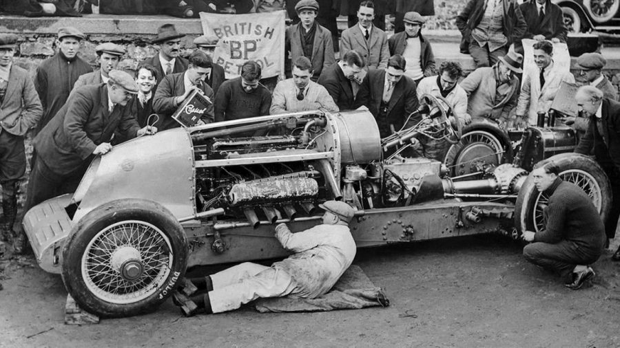 W12 (1927)